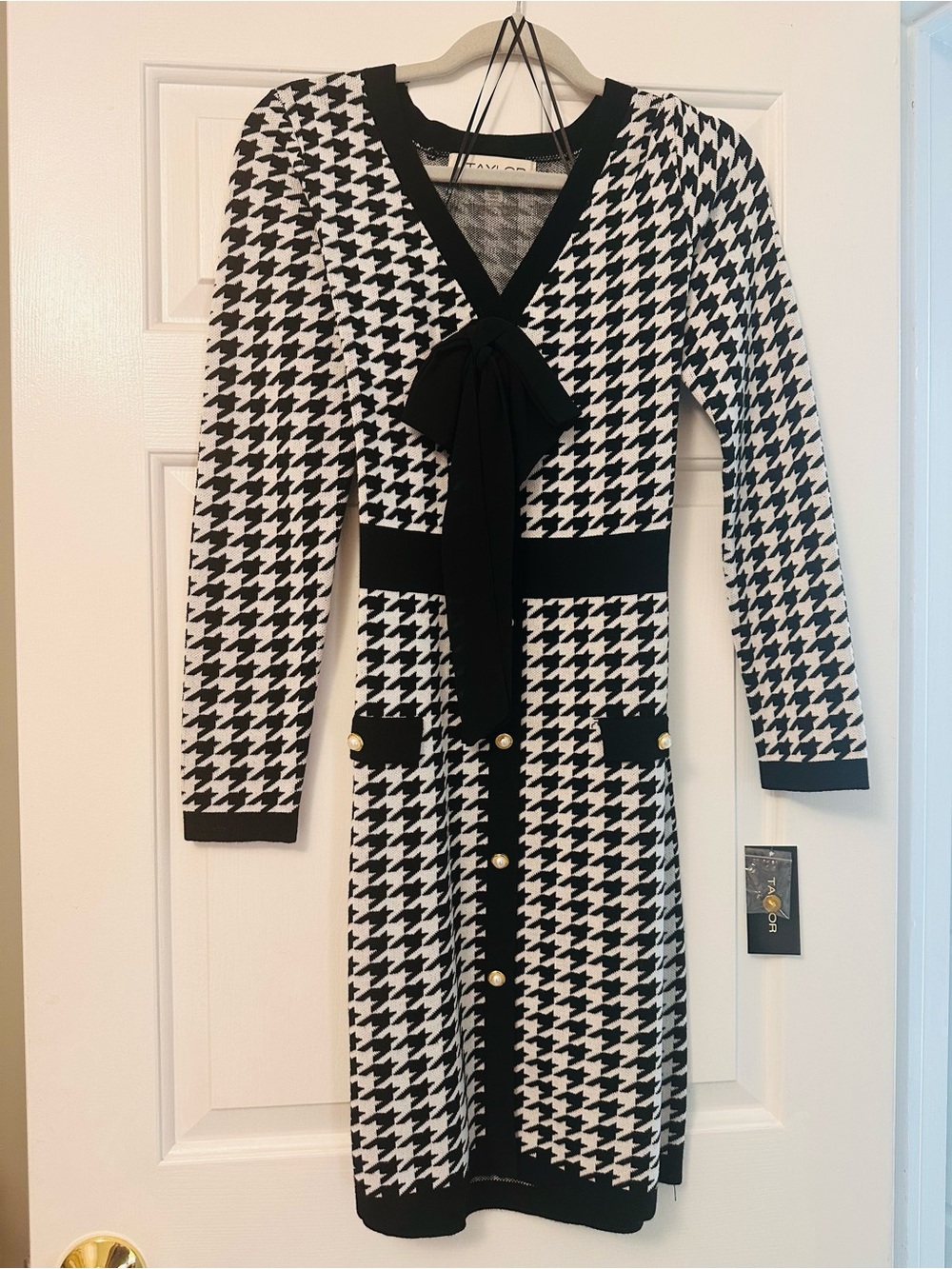 Taylor Black & White Houndstooth Long Sleeve Knit Dress with Bow 🖤 size medium